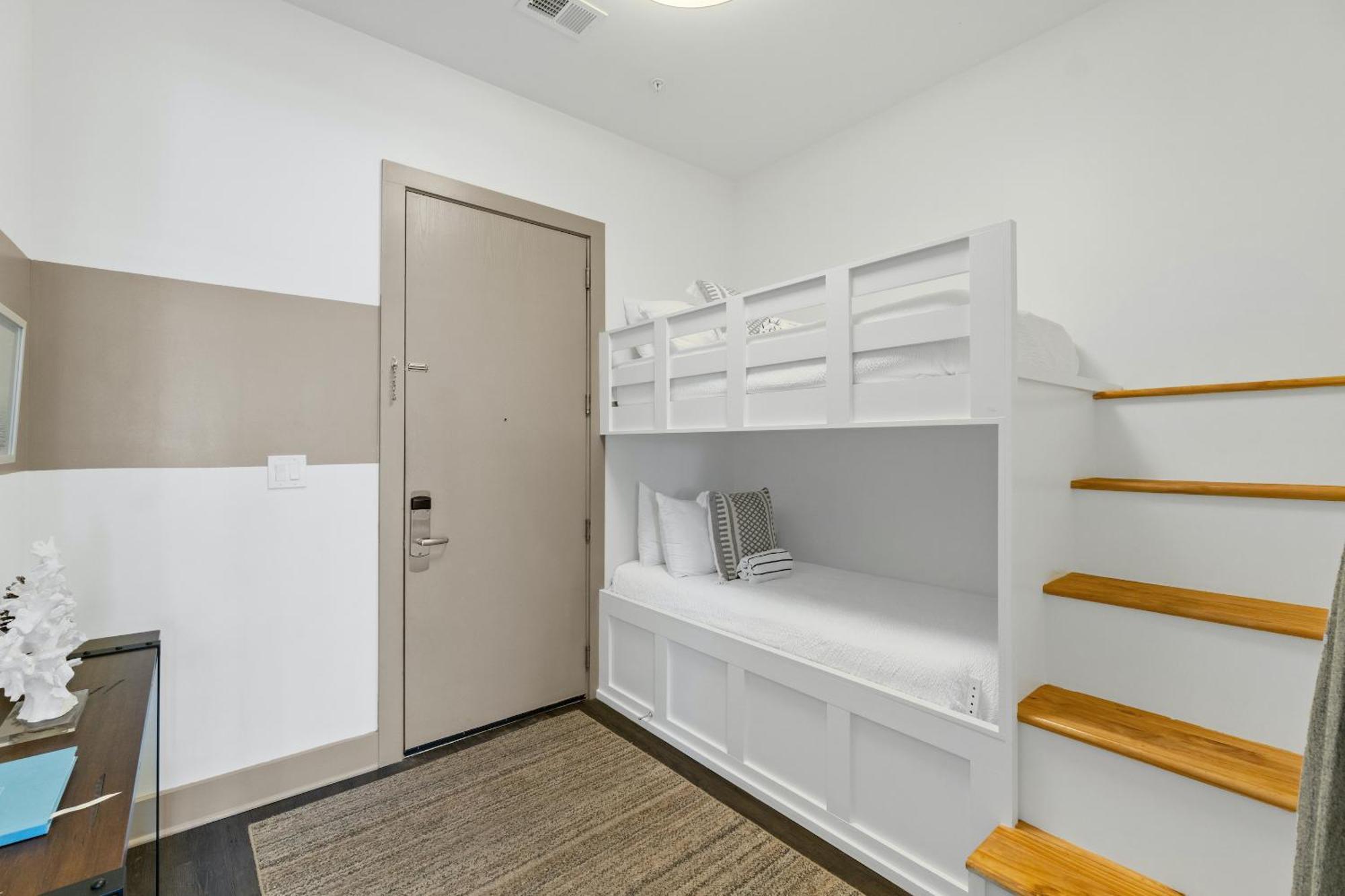 The Pointe On 30A By Panhandle Getaways Розмарі-Біч Номер фото